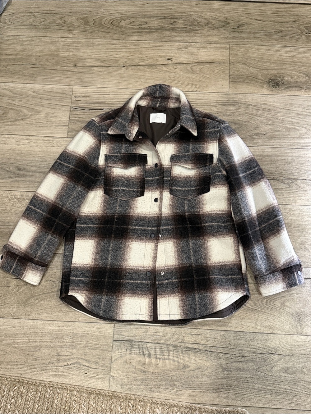 H&M Plaid Shacket Shirt Jacket Brown Gray Cream Oversized Snap Front
